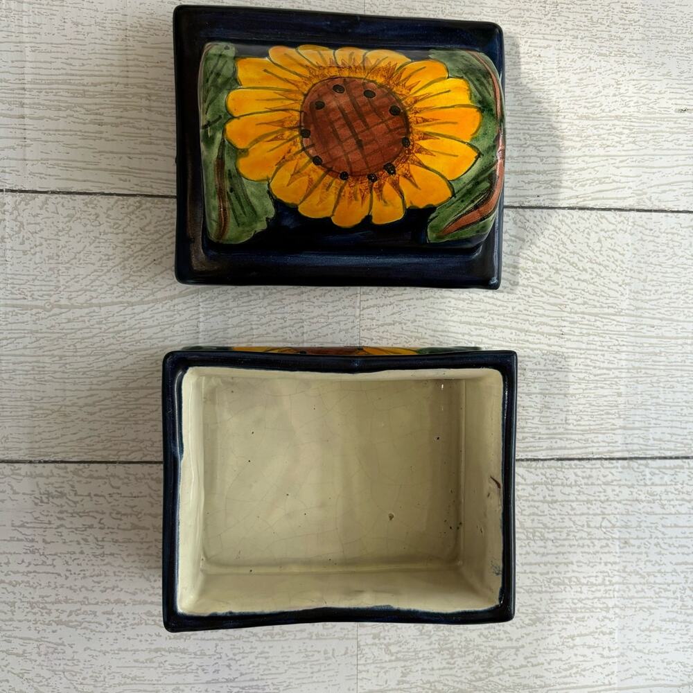 Vintage Sunflower Cobalt Blue Pottery Trinket Box - Picture 4 of 10